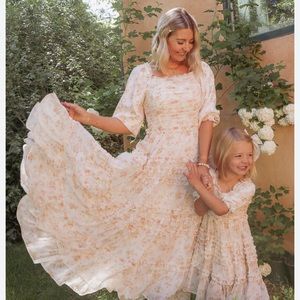 Ivy city co Aniston dress in cream